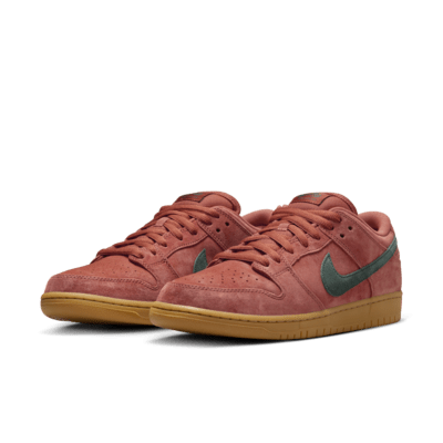 Nike SB Dunk Low Pro Skate Shoes. Nike.com